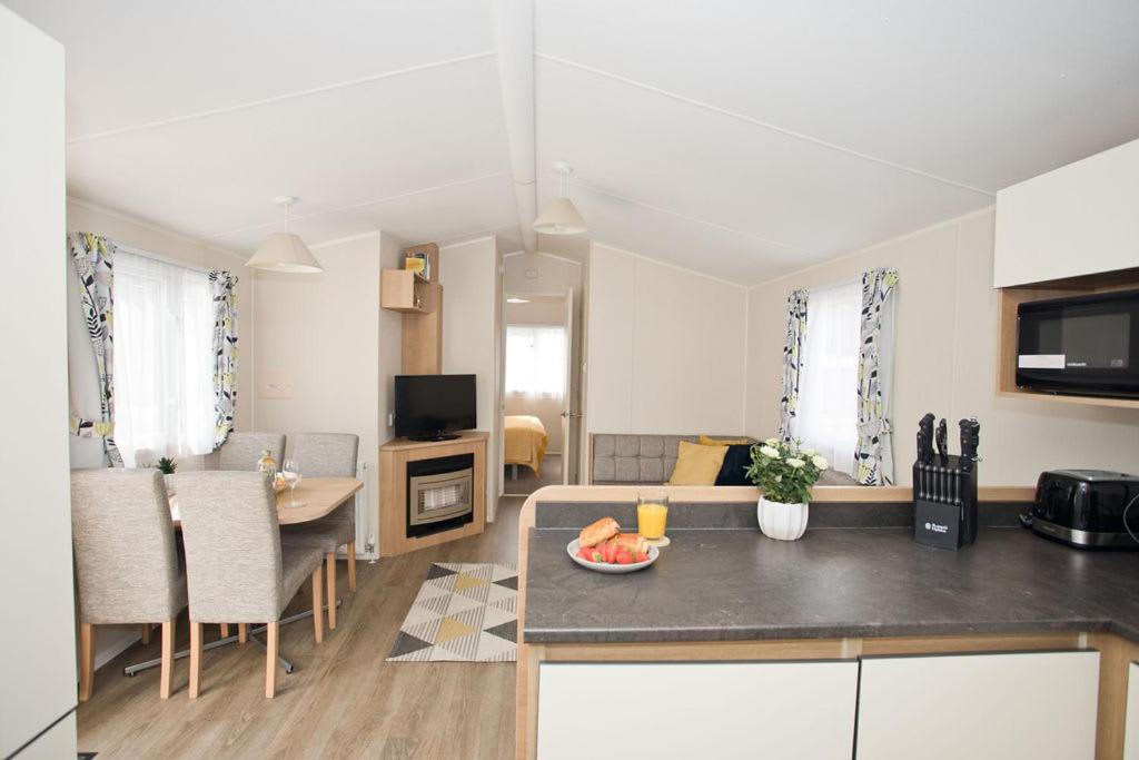 Luxury Holiday Retreat Set Within Oakdene Forest - Park Activities Pass Included Free! Saint Leonards Exterior photo